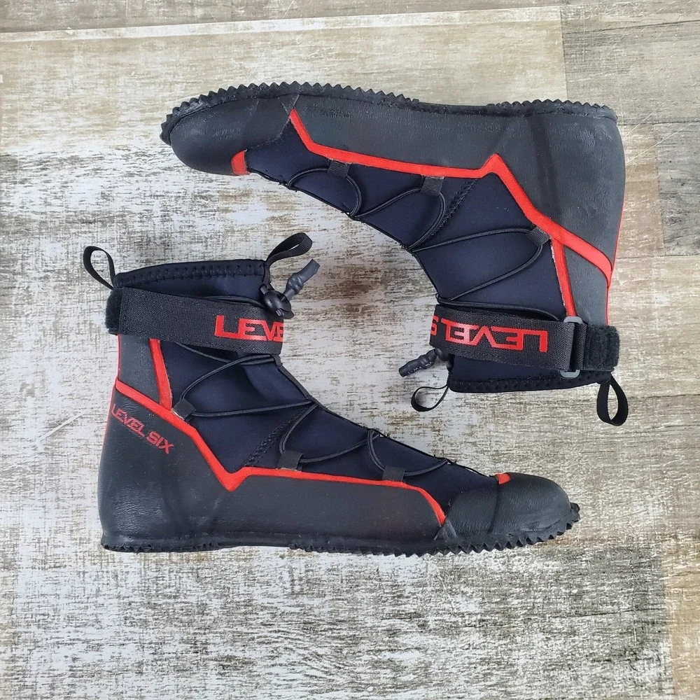 Level Six Creek 2.0 Mens Sz 7 Neoprene Boots Black Red Mid Top Water Sport